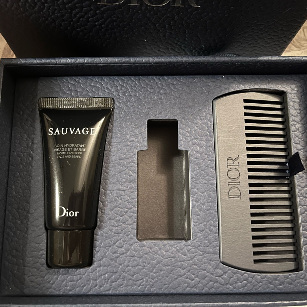Dior Sauvage Men's Grooming Set - Black